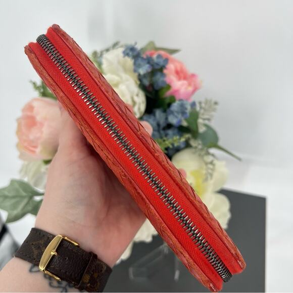 Bottega Veneta Orange Woven Leather Zip Around Wallet - Picture 6 of 10